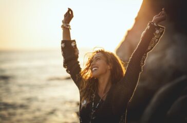 Glücklich sein: Die besten Strategien aus der Psychologie